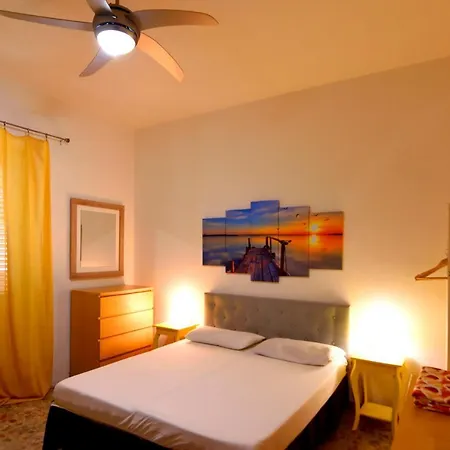 アパート Arancio カーラ・リベロット